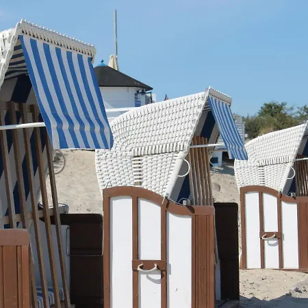 Romantic Retreat In Ferienhaus Kröpelin