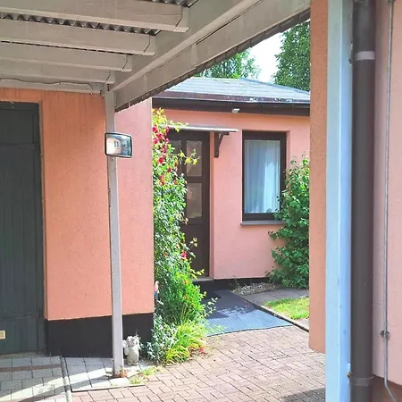 Romantic Retreat In Ferienhaus Kröpelin